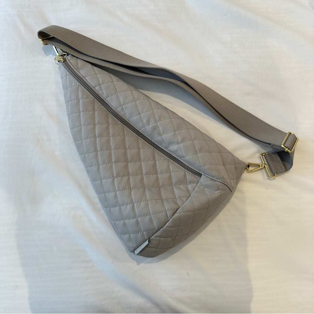 Canvelle original grey sling bag quilted